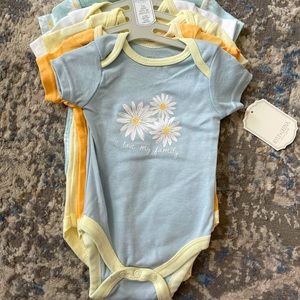 Grow with me onesie set brand new